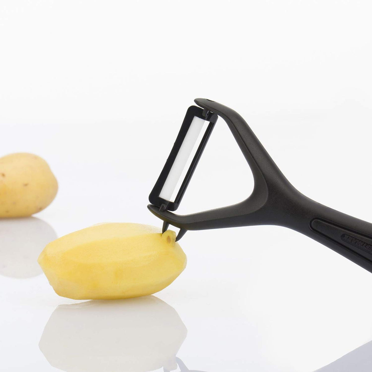 28112270 Ceramic Blade For Carrots by Westmark – one size, Plastic, Black, Model 281122E1