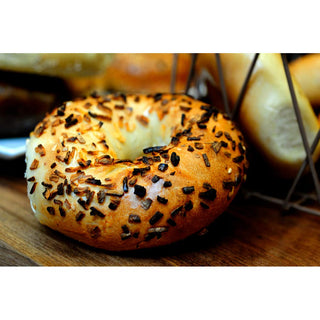 Davidovich Onion Bagel by Davidovich Bagels – 5.25 oz"