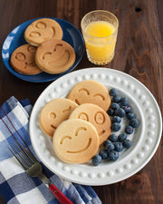 Nordic Ware Silver / Smiley Face Pancake / 10 1/2 inch diameter Specialty & Novelty Cake Pans