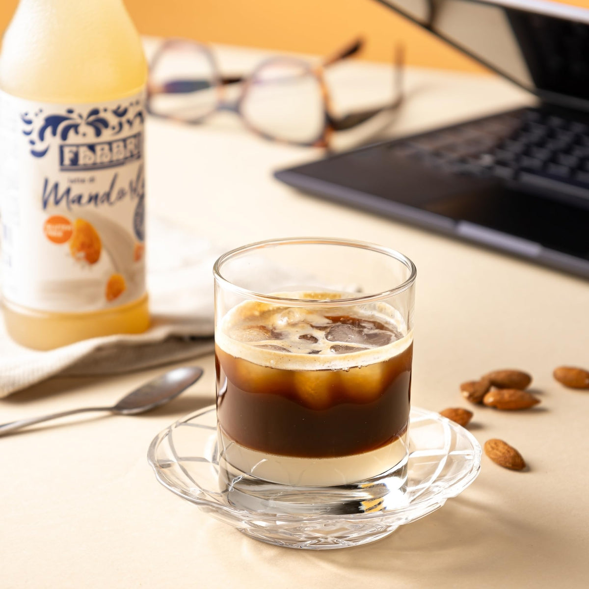 Latte di Mandorla / Mandelmilch Sirup by Fabbri – 560ml, Model 8001780150031