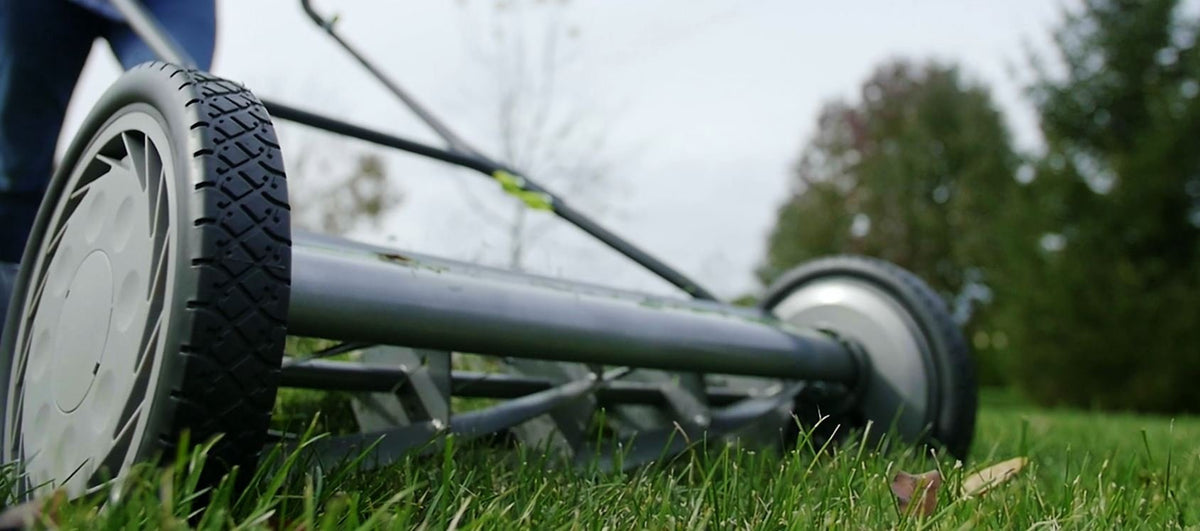 20-Inch 5-Blade Push Reel Lawn Mower by Earthwise – 20", 5-blade, Alloy Steel, Gray, Model 2001-20EW
