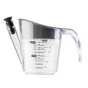 Tablecraft Gravy Fat Separator, 16oz Plastic Pitcher with Strainer, Clear