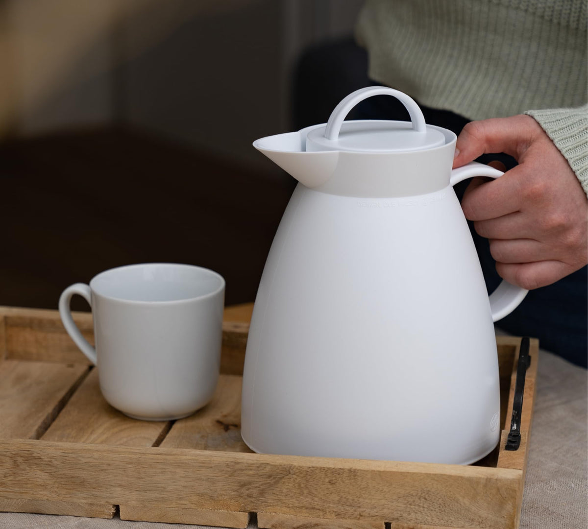Dan 1-Liter Carafe by Alfi – 33.8 Ounces, 1 liters, Kunststoff, White, Model 935012100