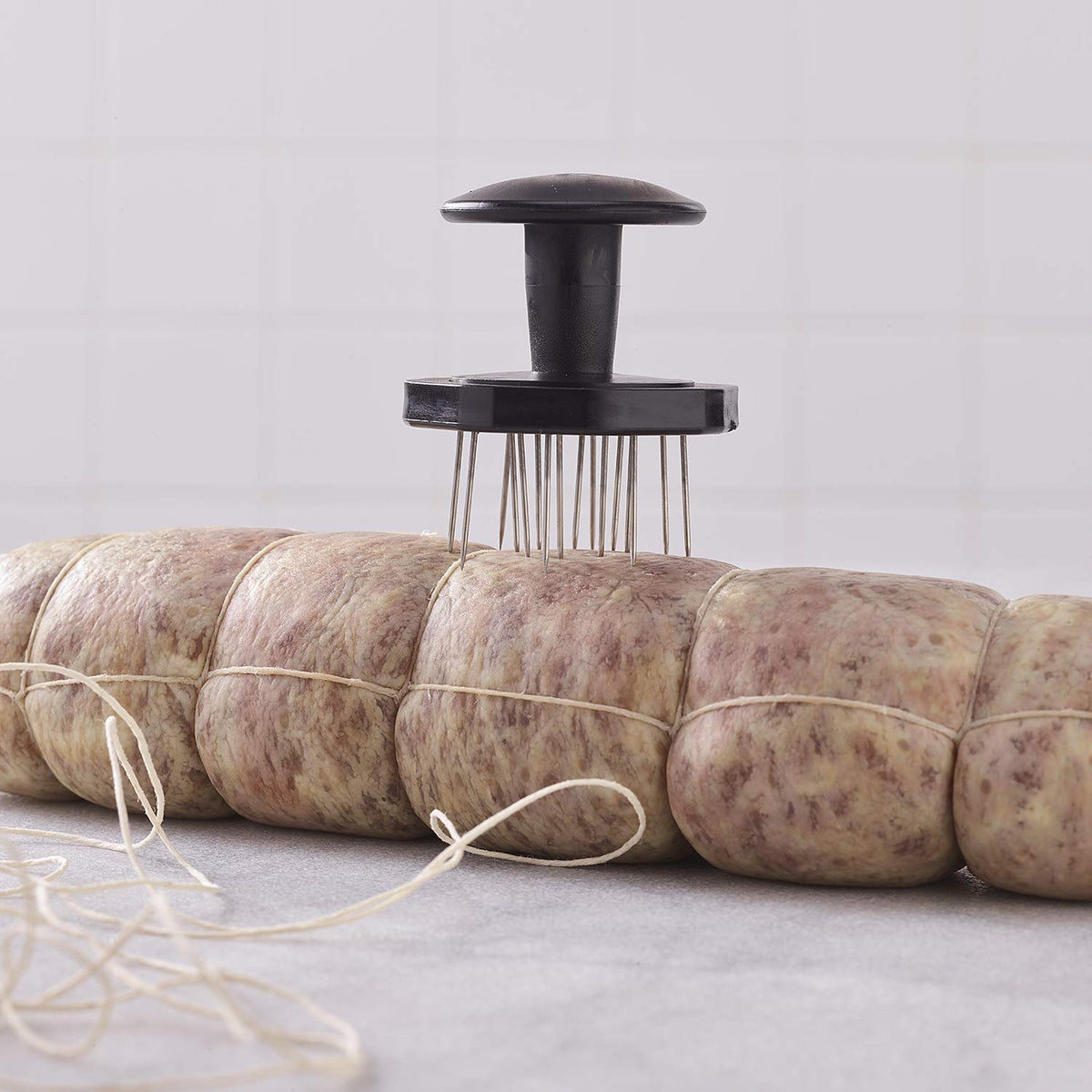 World Cuisine Salami Pricker by PADERNO – 1 5 inch, Black/Silver, Model 42523-00