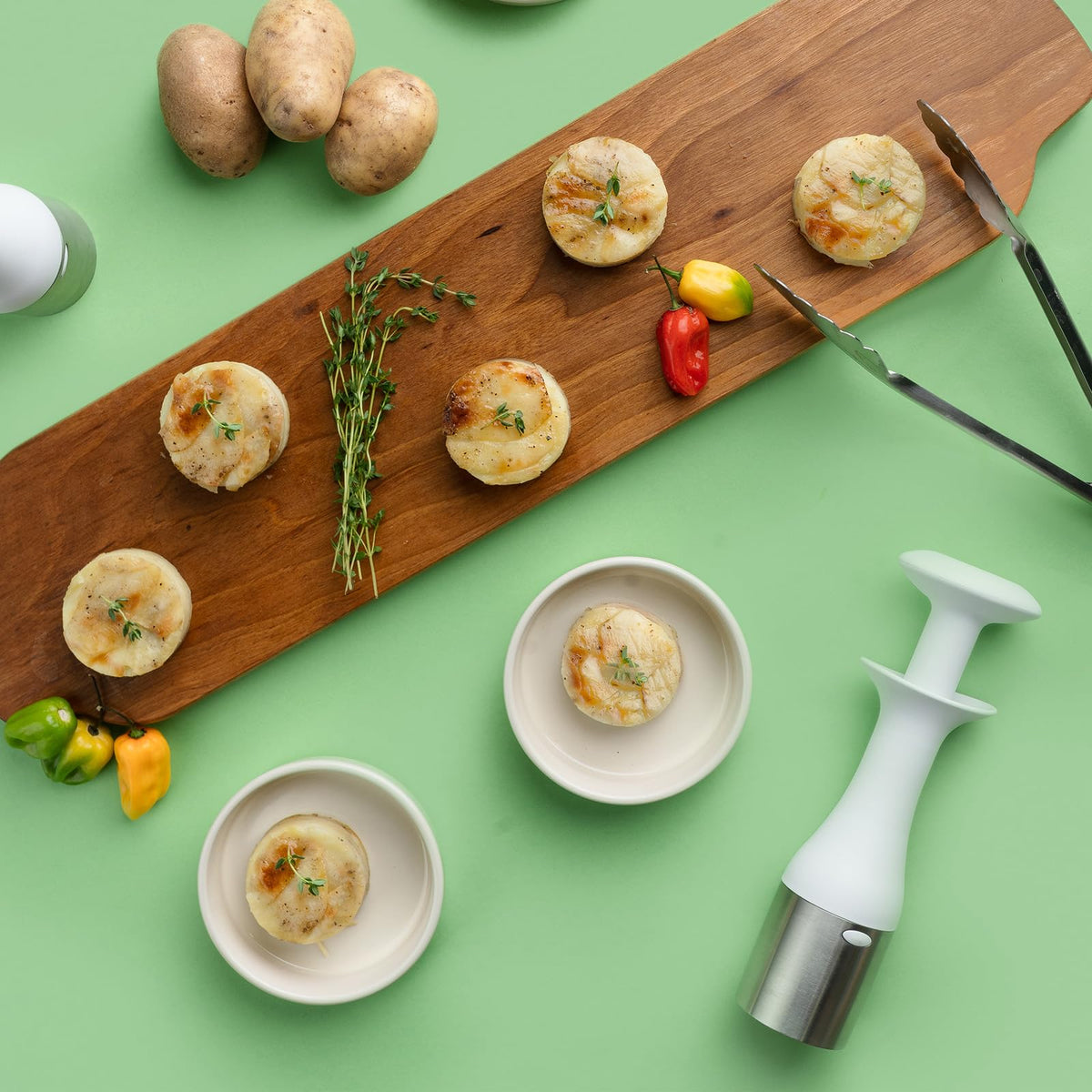 Ice Cream Scoop and Stack by Cuisipro – Medium, Plastic, White, Model 1516
