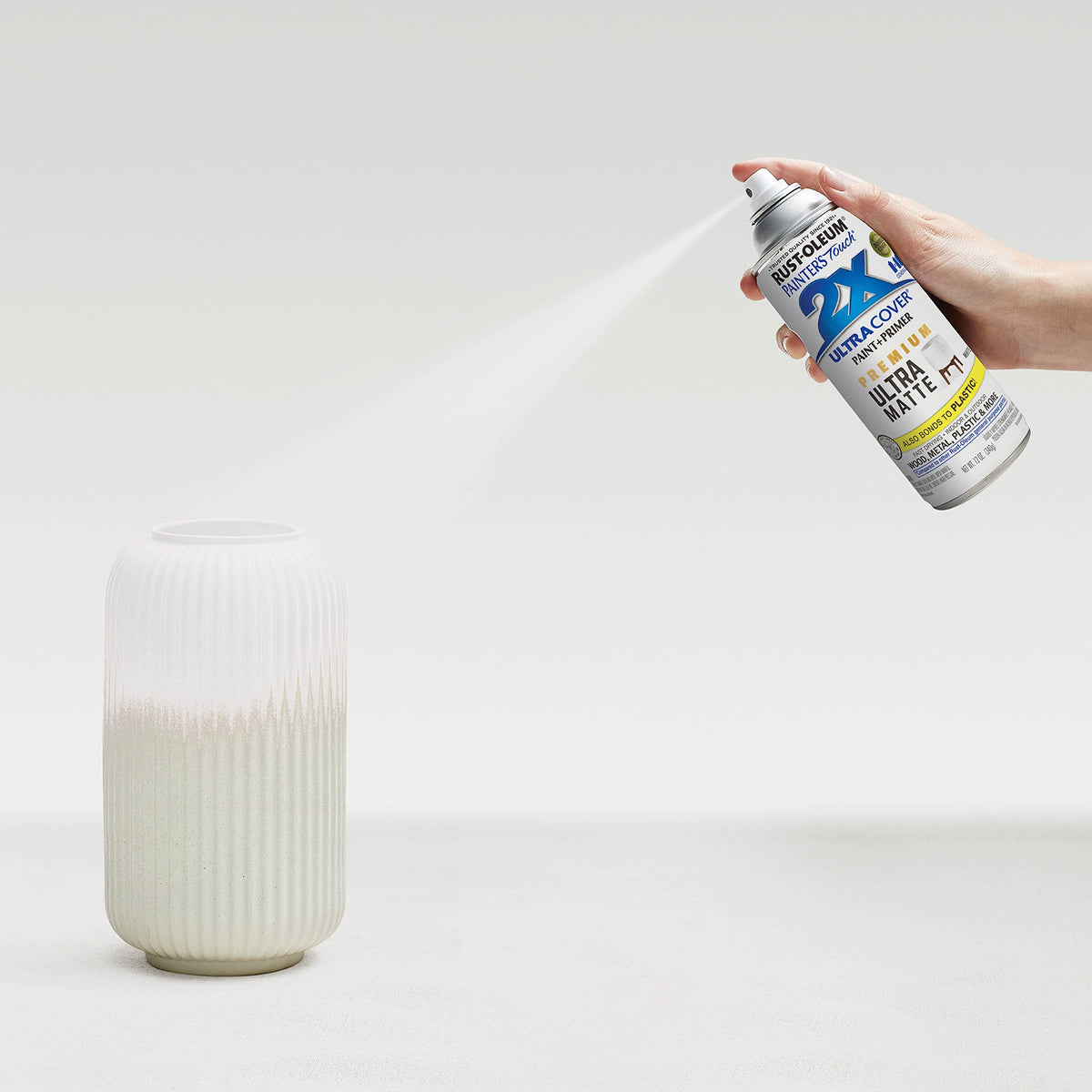 Rust-Oleum Ultra Matte White / 12 Ounce (Pack of 1) / Ultra Matte Spray Paint