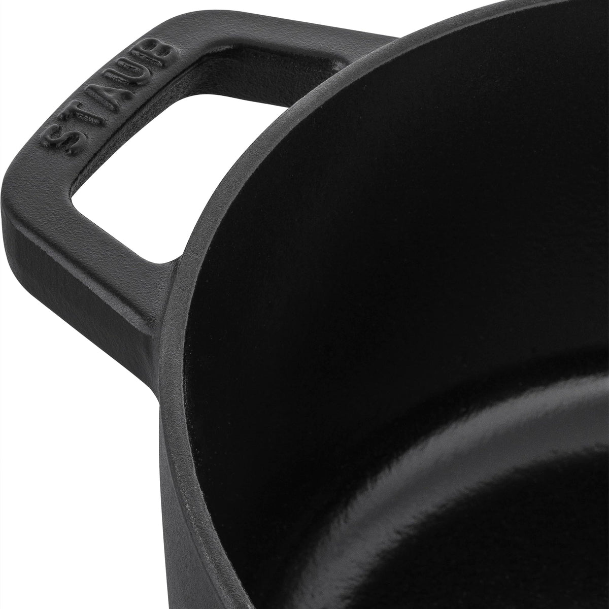 Cast Iron 6.25-qt Wide Oval Dutch Oven by STAUB – 6.25-qt, 6.25 quarts, Cast Iron, Black, Model 16403123
