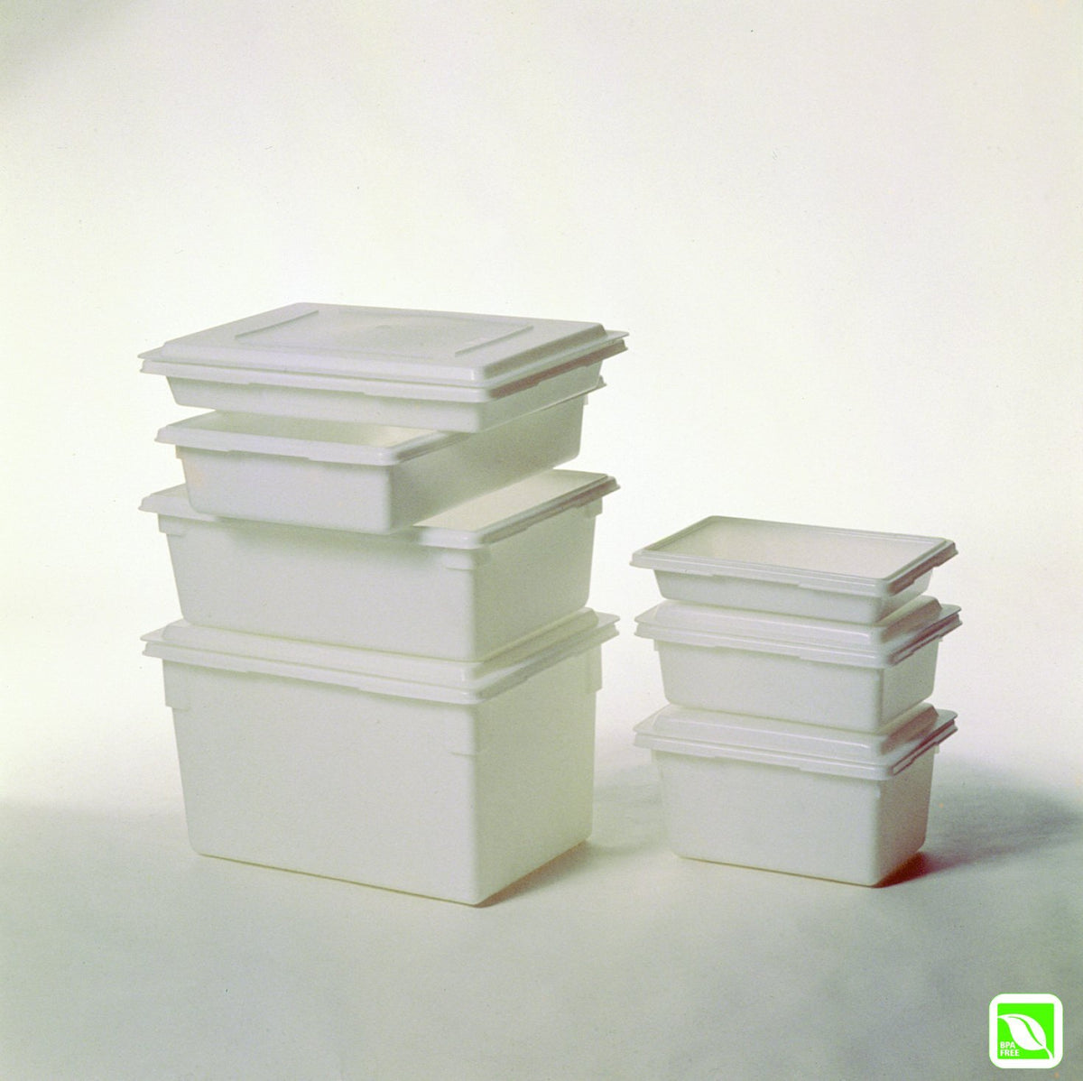 Commercial Products Food Storage Box by Rubbermaid – 16.5 Gal, 63.0 liters, Polyethylene, White, Model FG352800WHT