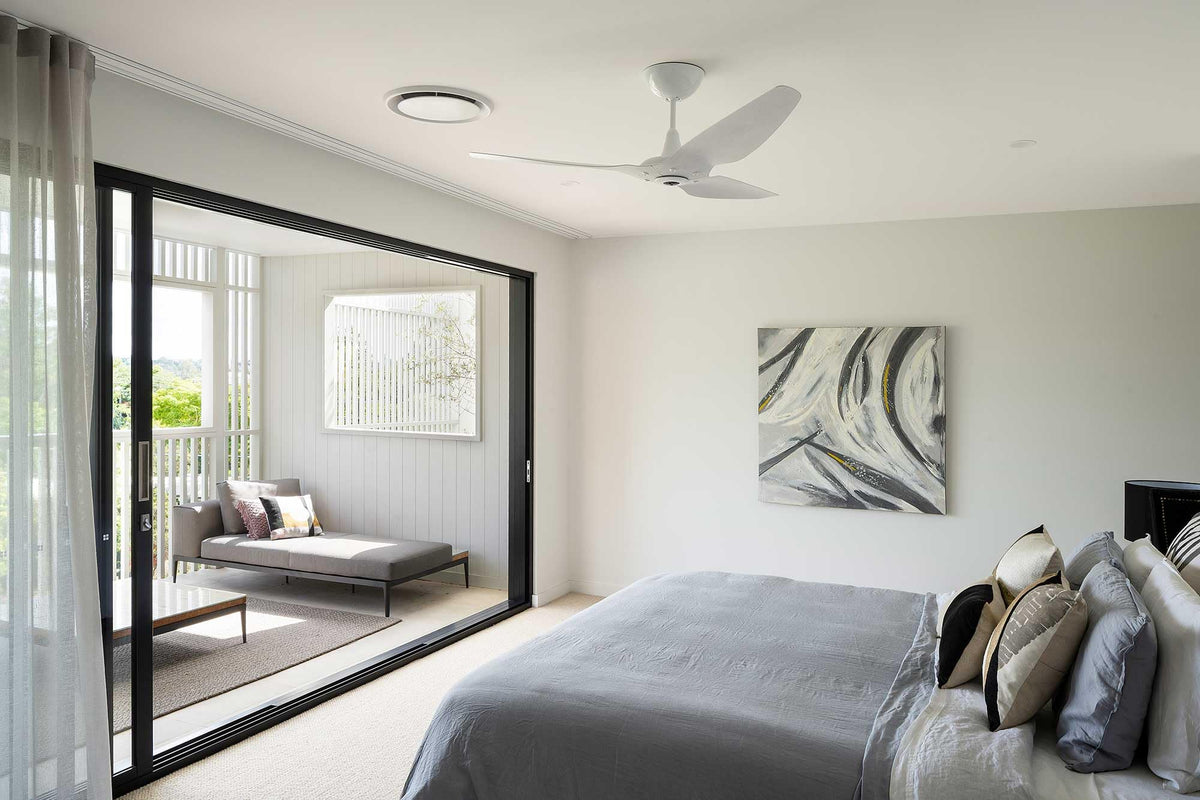 Big Ass Fans Driftwood Aluminum / White Hardware / 52" / Universal Mount Ceiling Fans