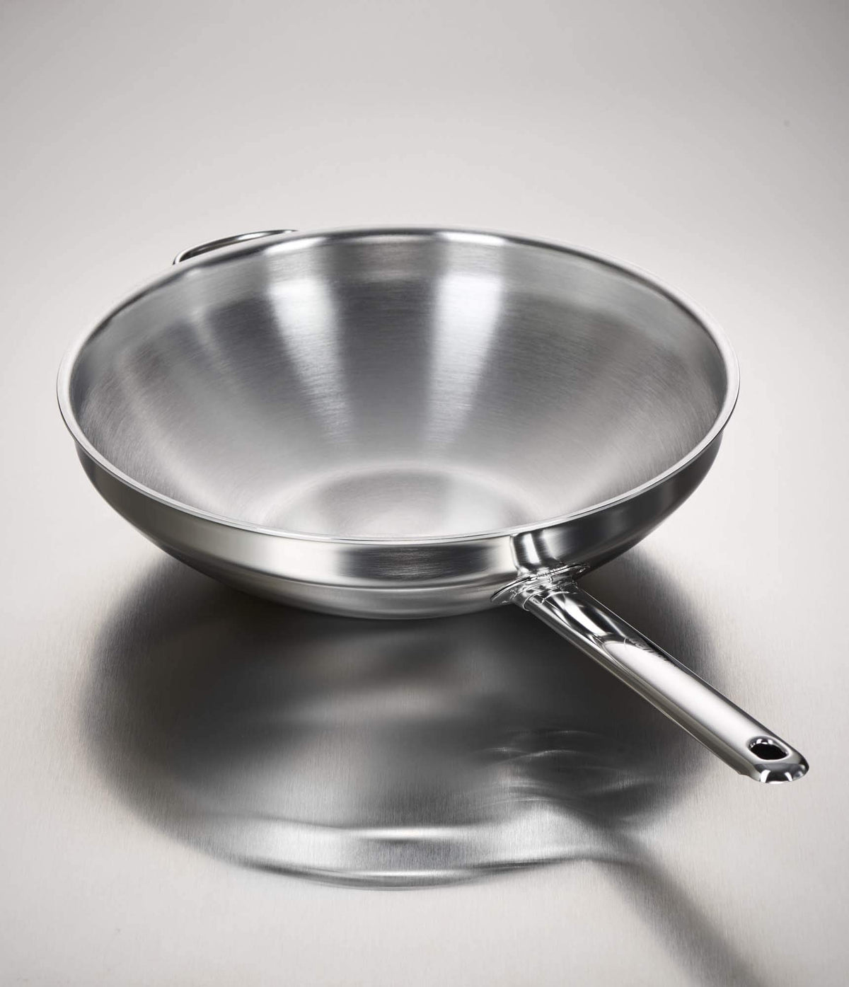 Apollo 12.6 Inch Wok by Demeyere – 12.6 IN, 5.5 liters, Stainless Steel, Model 52932