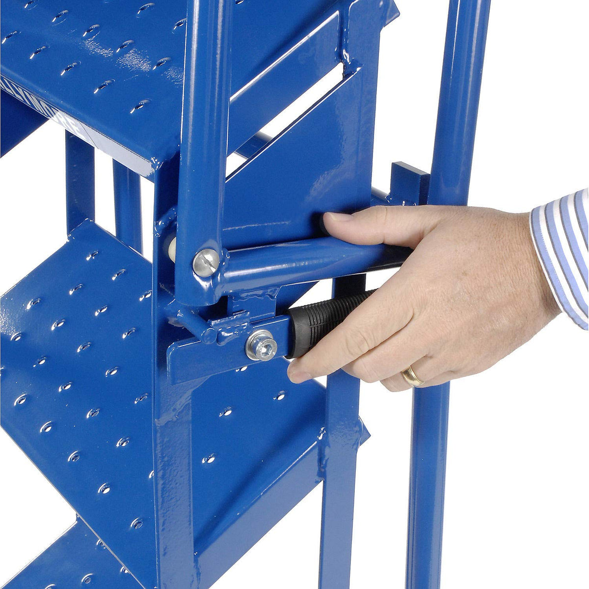 4 Step Lock-N-Stock Folding Ladder by Ballymore – 30"L x 24"W x 10"H, Alloy Steel, Blue, Model LS4247