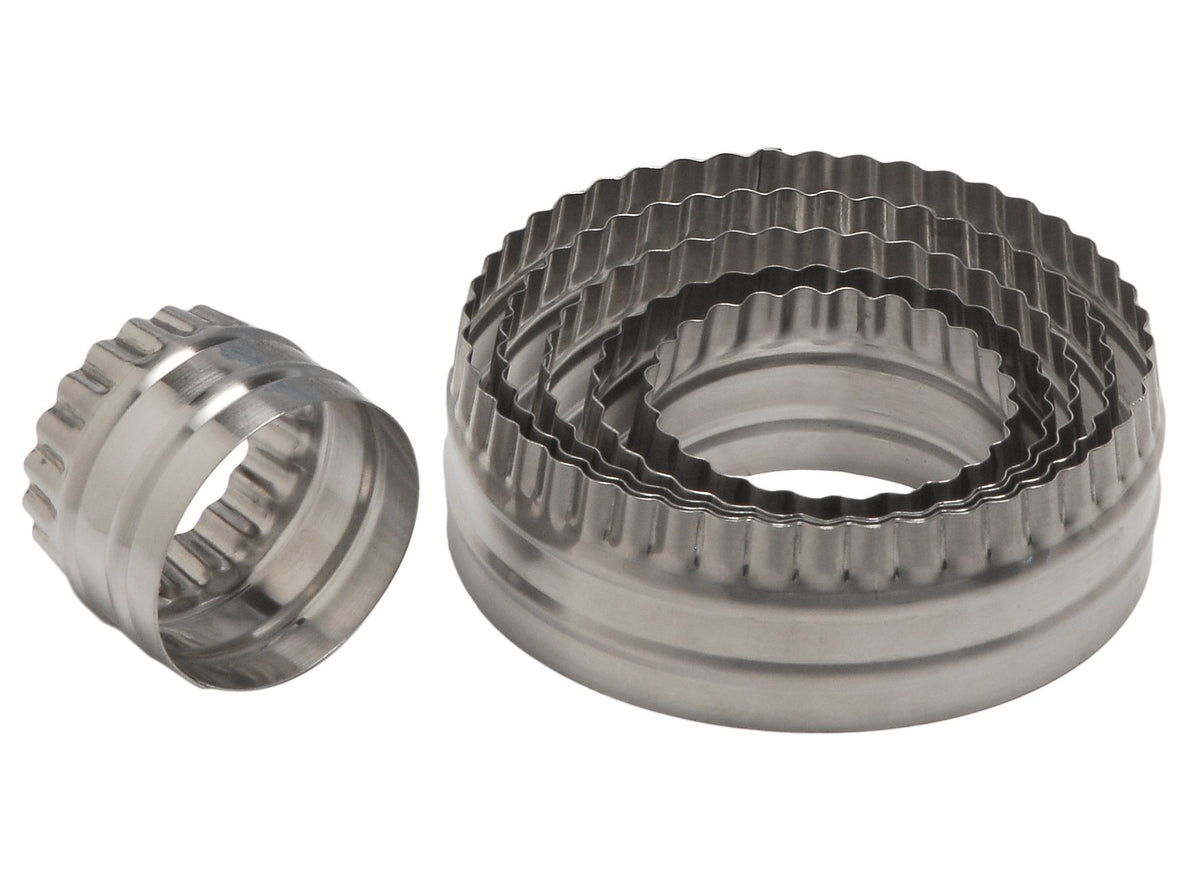 Double Sided Large Round Cutters in Graduated Sizes by Ateco – Fluted & Plain Edges - Double Sided, Stainless Steel, White, Model 14400