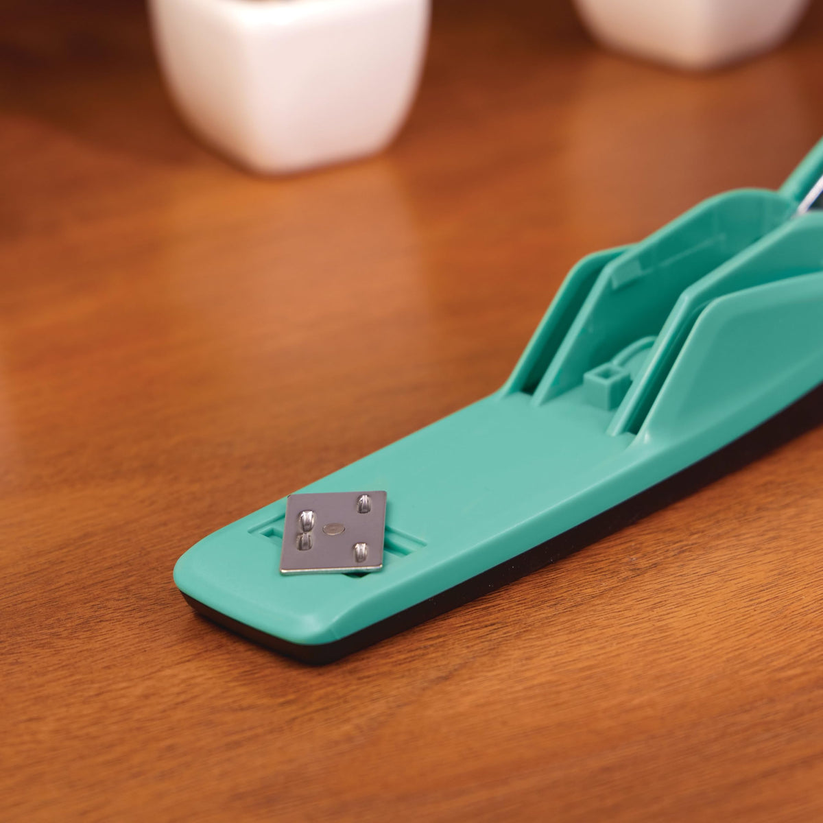 Swingline Spring Green / Regular / Modern Desktop Staplers