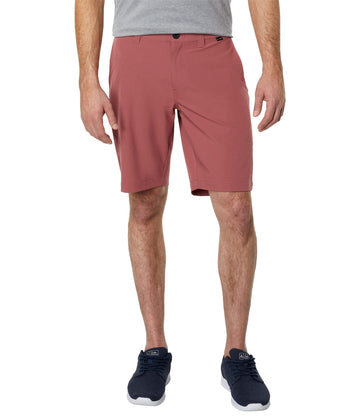 Starnes Shorts Roan Rouge 32 by TravisMathew – 32W x 9L, Polyester, Roan Rouge, Model 1MQ081-6ROU