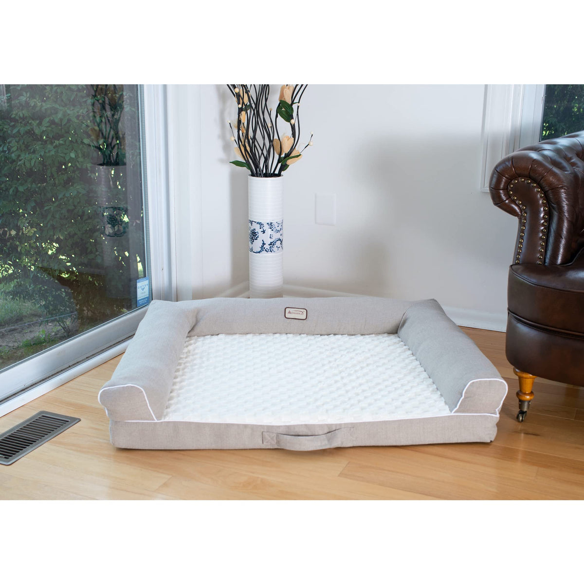 Bed Dog Bed by Armarkat – Medium, foam, beige, ivory, Model D07B