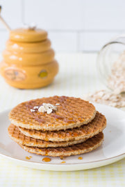 Rip Van Wafels Honey and Oats / 4 Count (Pack of 1) / Golden Brown Wafers