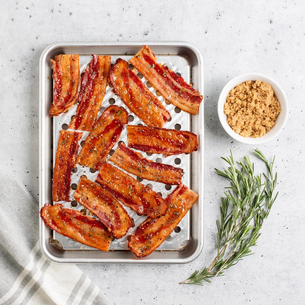 Naturals Quarter Sheet with Multi-Purpose Oven and Cooling Rack by Nordic Ware – Quarter Sheet, Aluminum, Quarter Sheet + Rack, Model 45330