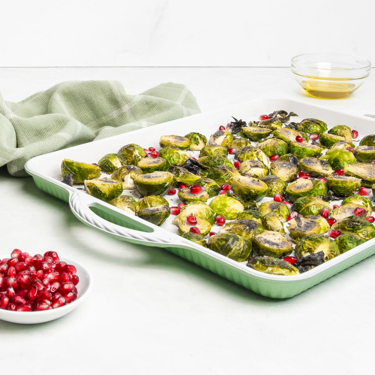 Cardamom Large Baking Sheet by Nordic Ware – Baking Sheet, Aluminum, Green, Model 71957AMZM
