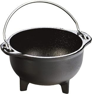 Lodge HCK Heat Enhanced and Seasoned Cast Iron Country Kettle, 1-Pint