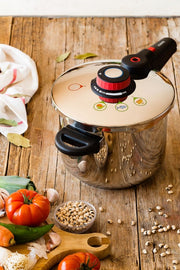 Selecta Stainless Steel Fast Pressure Cooker by Monix – 7.4 Quarts, 7 liters, Stainless steel, Silver, Model M790003