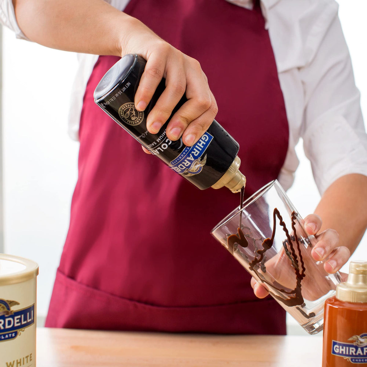 Ghirardelli Chocolate / 87.3 Ounce (Pack of 1) / 1 Dessert Syrups & Sauces