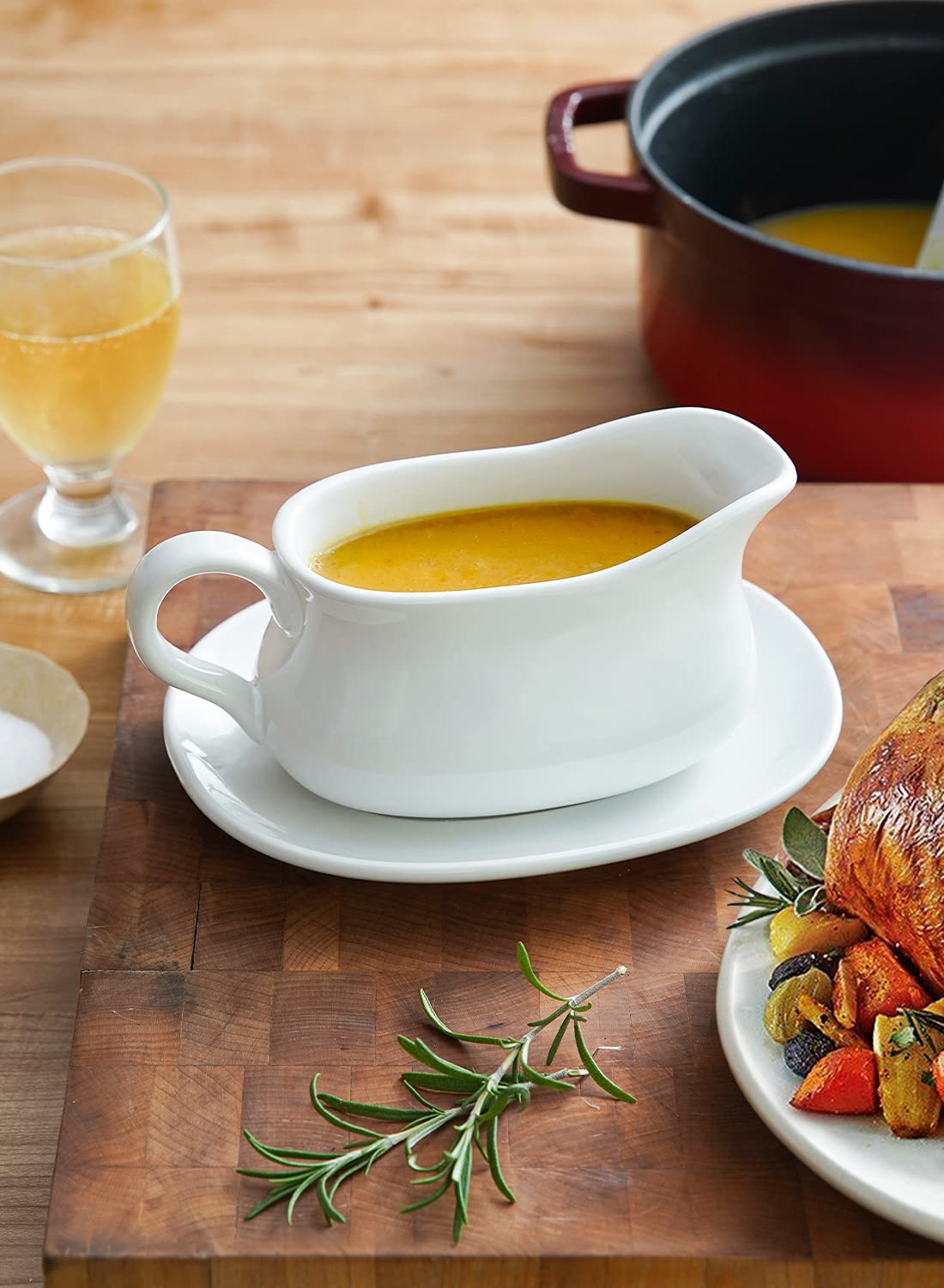 Le Tauci Gravy Boat with Saucer, Set of 2, Ceramic, 17 oz, White