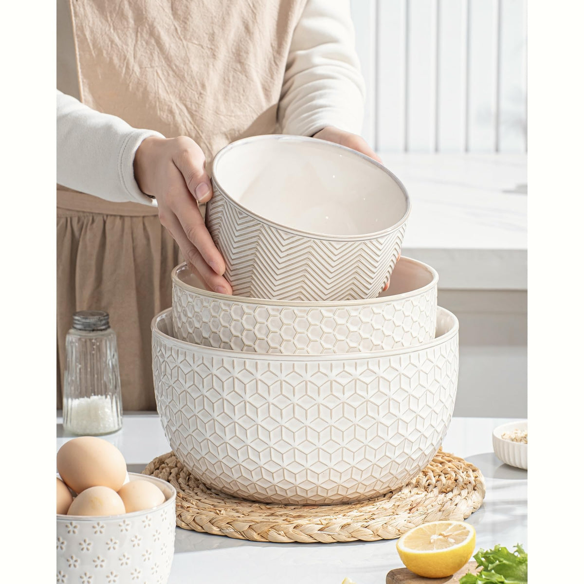 Mikigey Ceramic Nesting Bowls, Embossed Set of 4, Off-White
