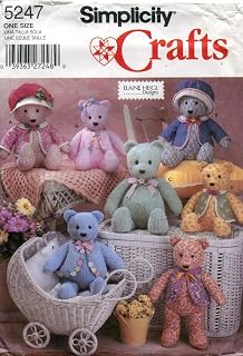 Simplicity Crafts Sewing Pattern 5247 15" & 18" Decorative Bears and Clothes
