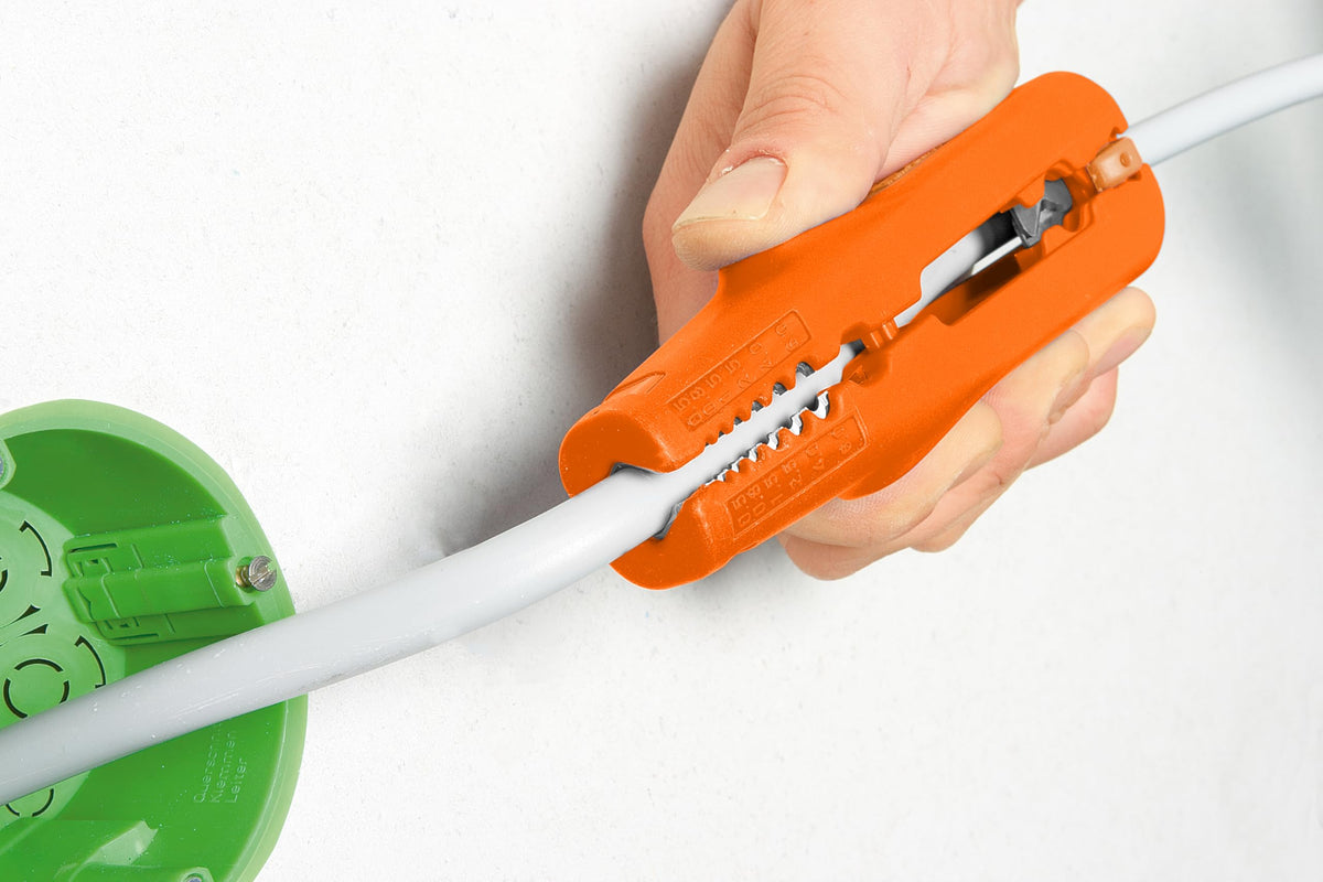 Wire Stripper with Round Cut Longitudinal Cut Cutting Function | for 0.5-6 mm² & Diameter 8-13 mm | Multifunctional Stripper with Side Cutter and Locking by KLEIN TOOLS – Model