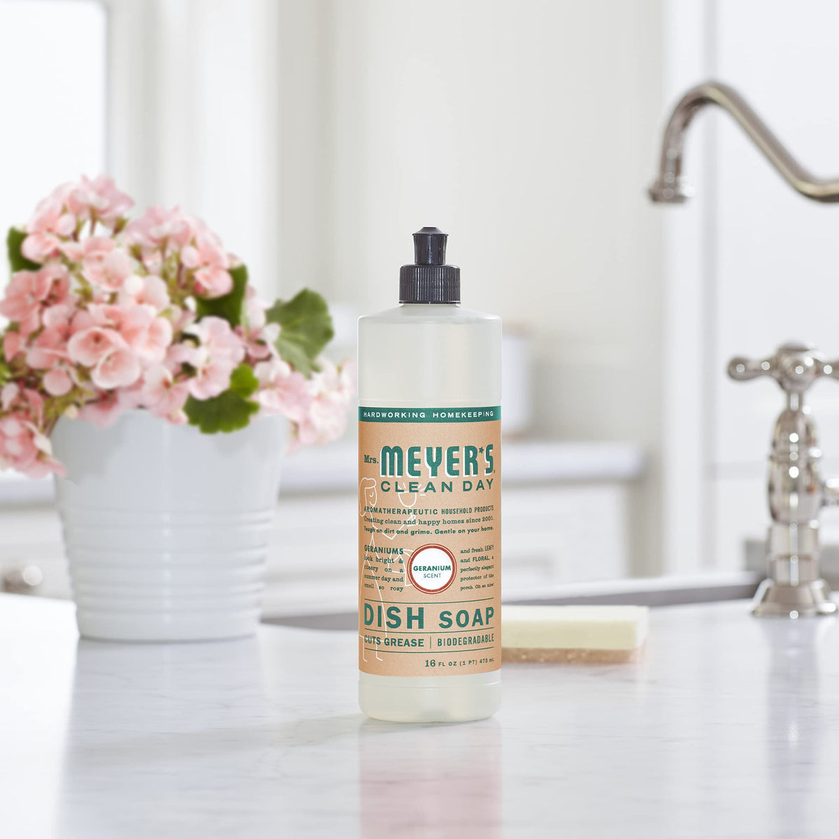 Mrs. MEYER'S Geranium / 44.5 Fl Oz (Pack of 1) / Pink All-Purpose Cleaners