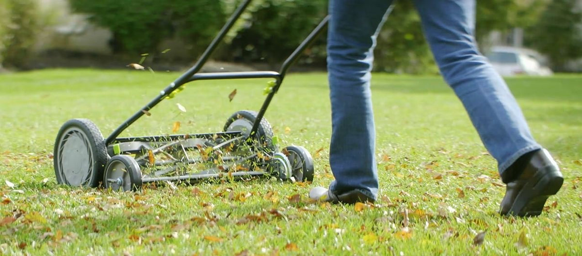 20-Inch 5-Blade Push Reel Lawn Mower by Earthwise – 20", 5-blade, Alloy Steel, Gray, Model 2001-20EW