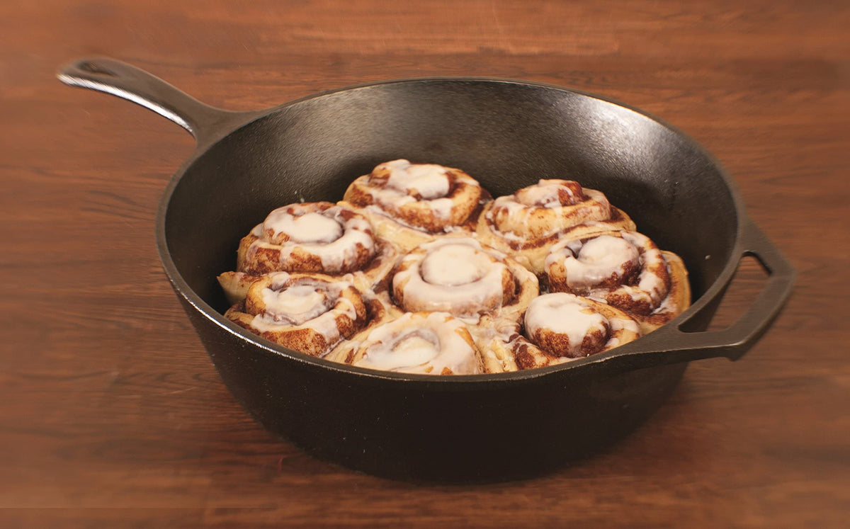 Pre-Seasoned Cast Iron Deep Skillet by Lodge – 5 Quart, 4.7 liters, Cast Iron, Black, Model L10DSK3