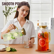 Snuvid Square Glass Pitcher with Lid, 2.2 Liter 75 Ounce, Gold