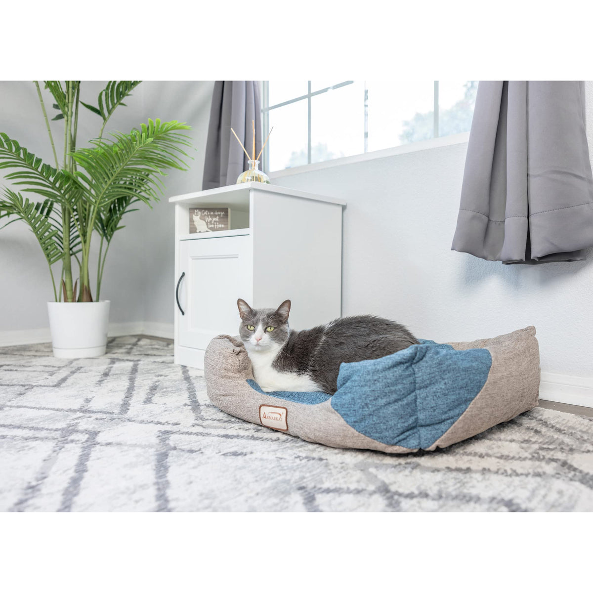 Cat Bed by Armarkat – One Size, poly fibre, navy blue, beige, Model C47