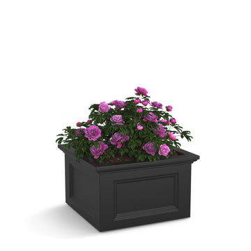 Fairfield 24x24 Garden Bed - Black by Mayne – 24x24, 15.8 gallons, Polyethylene (PE), Black, Model 4887-B