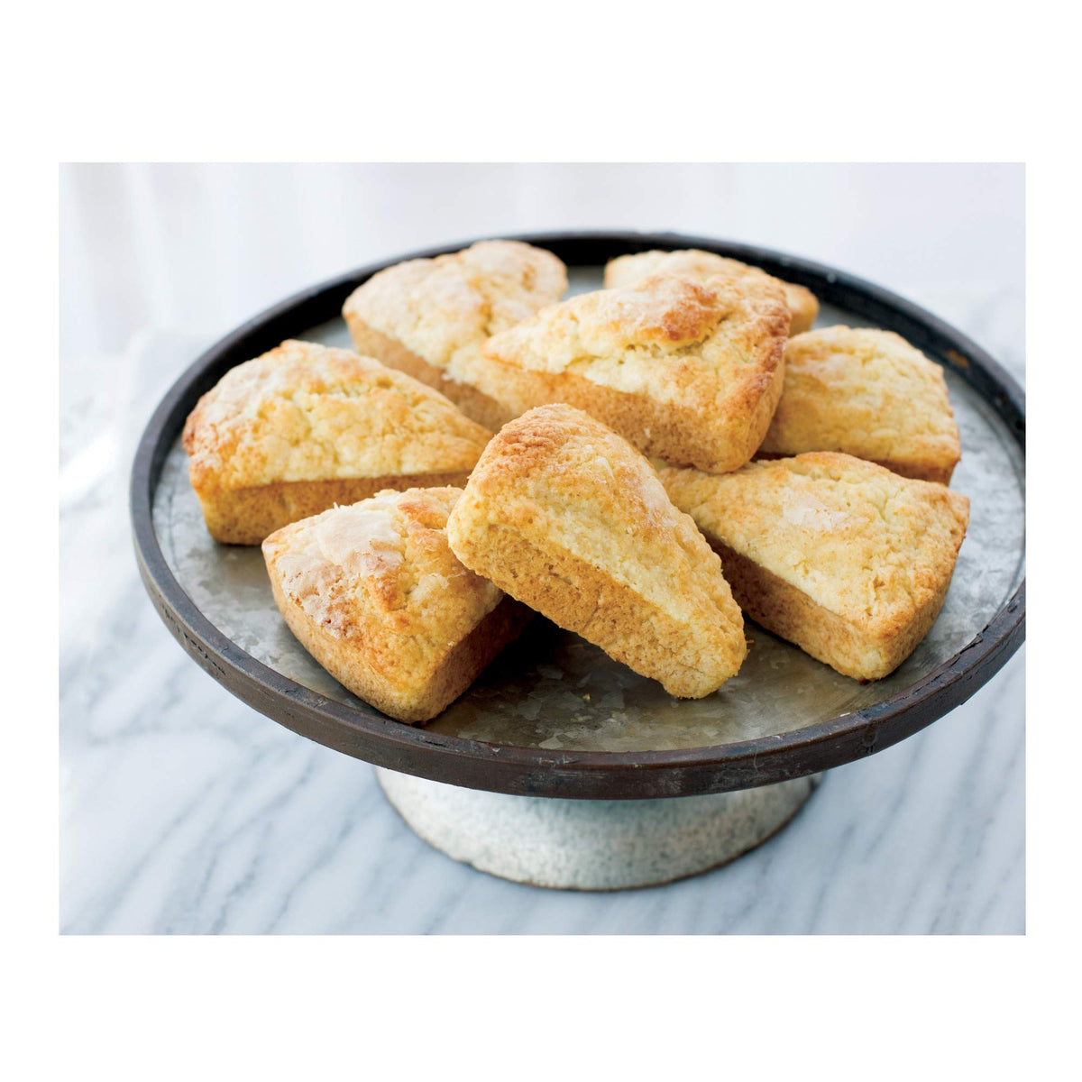 Scottish Scone & Cornbread Pan by Nordic Ware – Classic Scone, 4.5 cups, Aluminum, black, Model 01640