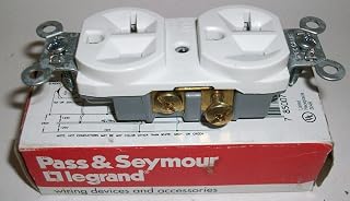 Pass & Seymour CR20-W Commercial Specification Grade Straight Blade Duplex Receptacle 20 Amp 125 Volt NEMA 5-20R White
