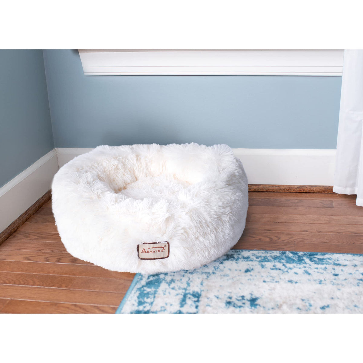 Cuddle Bed Model by Armarkat – Medium, Fabric, White, Model C70NBS-M