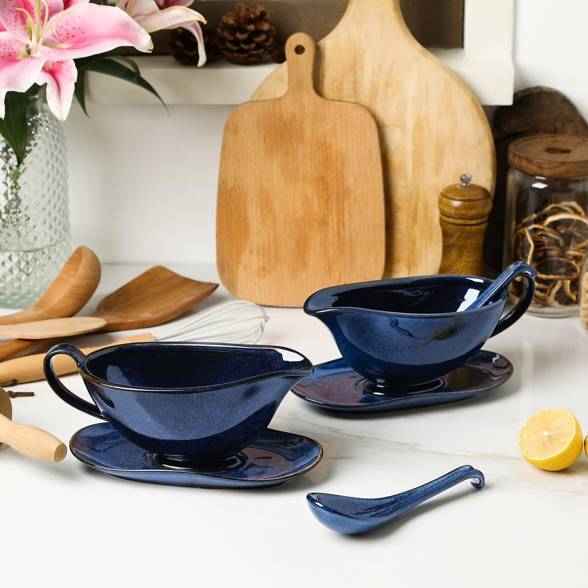 Vicrays Gravy Boat with Saucer, 17oz Ceramic, Blue, Set of 2