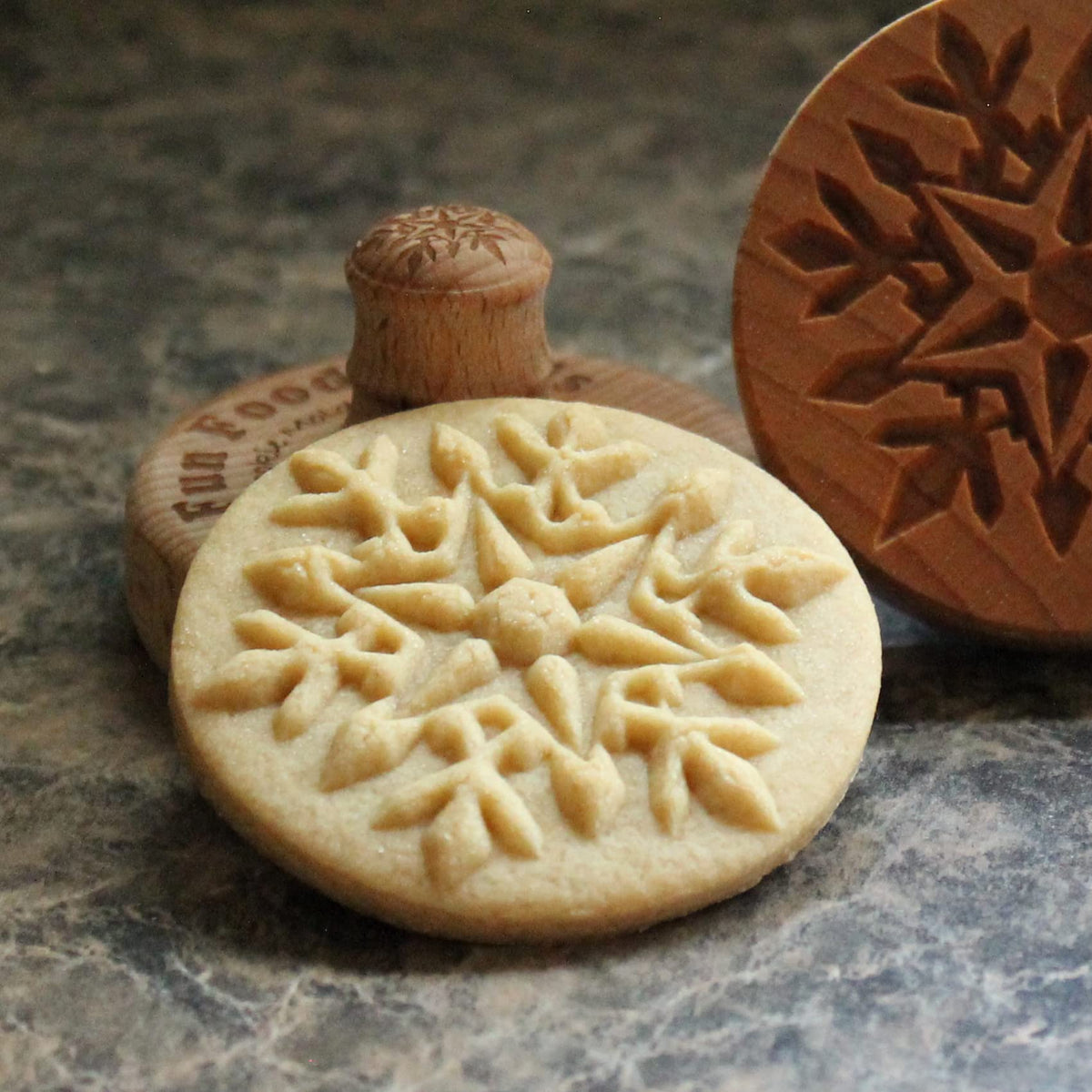 Fun Food Tools Wooden Cookie Stamp, 2.5 Inch Diameter, Snowflake CS-017