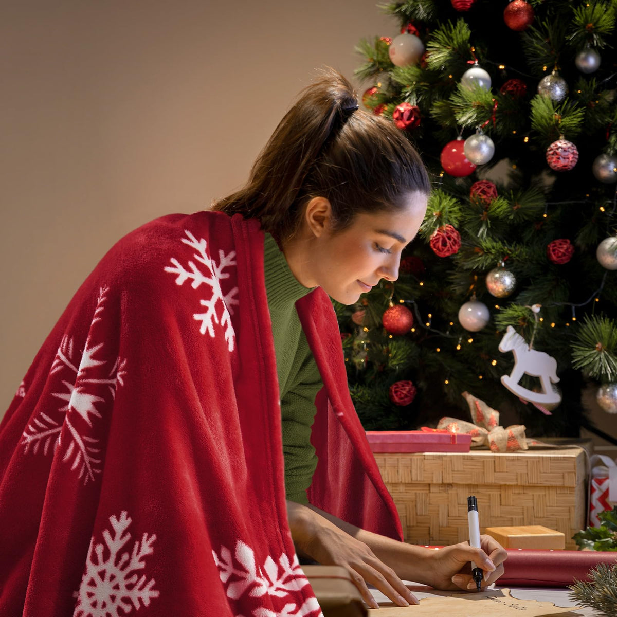 Bedelite Christmas Throw Blanket, Snowflake Pattern, Red, 50x60 Inches