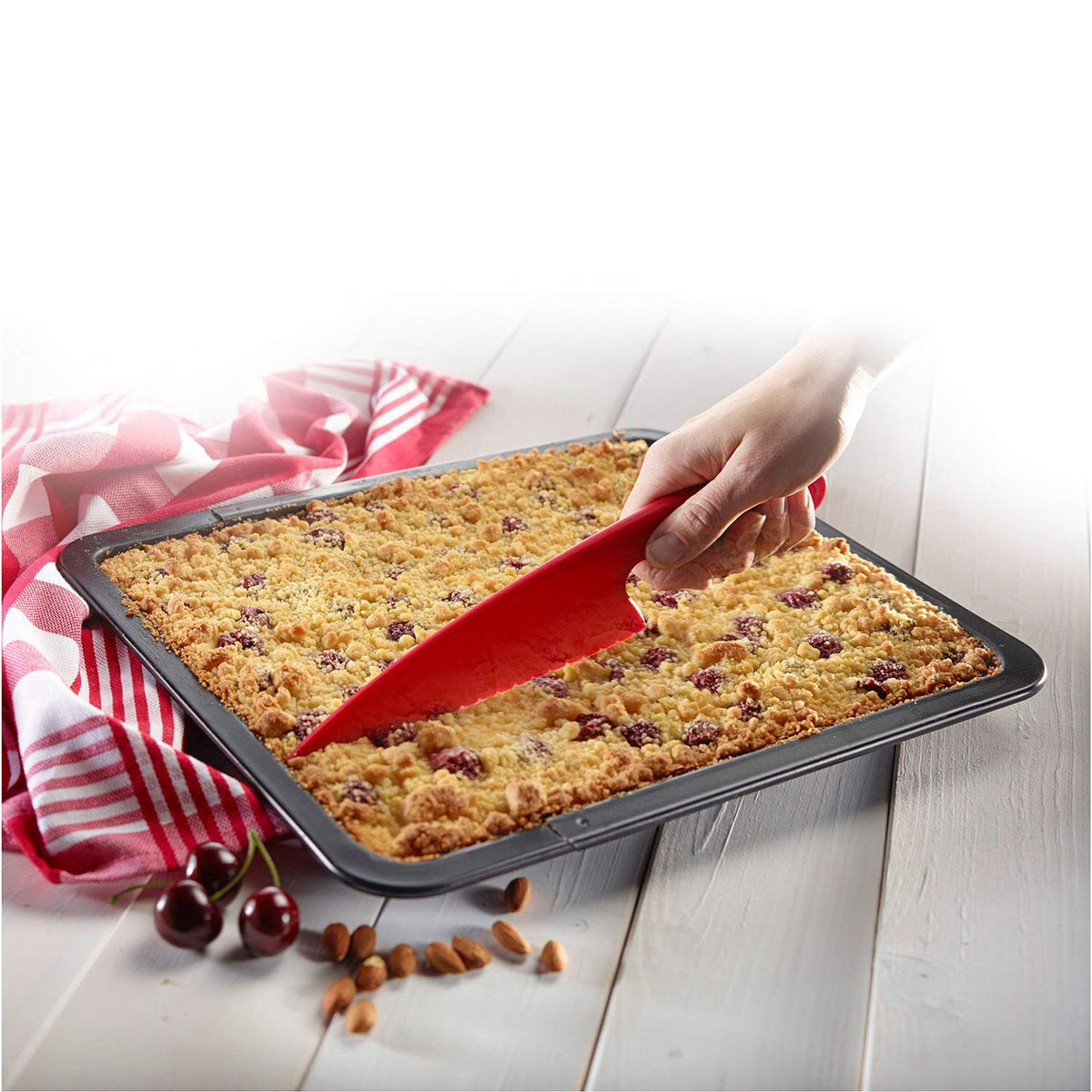 Cake Cutter And Lifter by Westmark – 11 Inch, Plastic, Red, Model 30312270