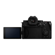 Panasonic Body Only / Black / 3.55 x 5.29 x 4.03 inches Mirrorless Cameras