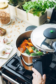 Presto pressure cooker by Monix – 4 l, 4 liters, Stainless steel, No Colour, Pack of 5