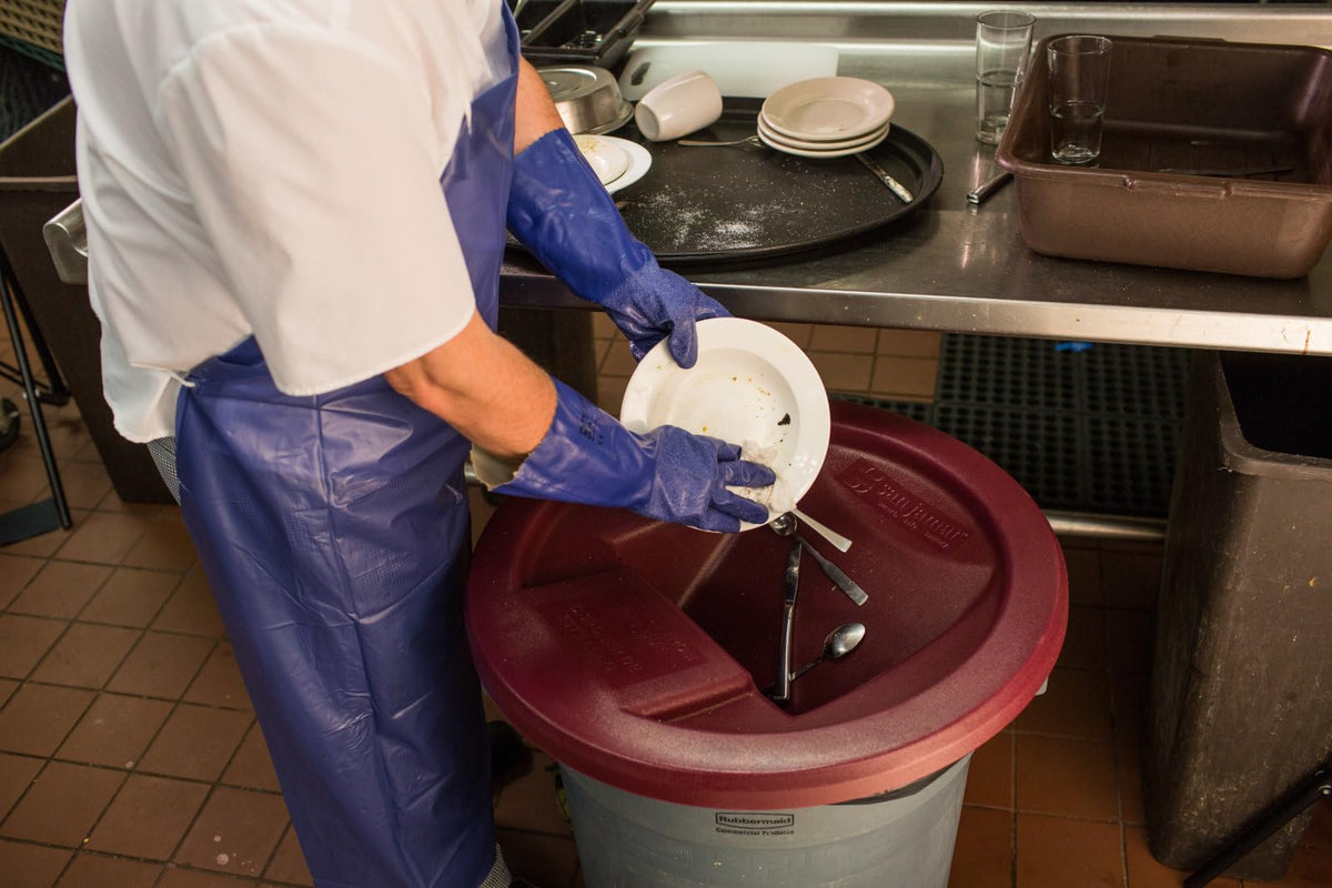 Flatware Retriever by San Jamar – Fits 32 and 44 Gallon Containers, 44.0 gallons, Polyethylene (HDPE), Burgundy, Model KA3244