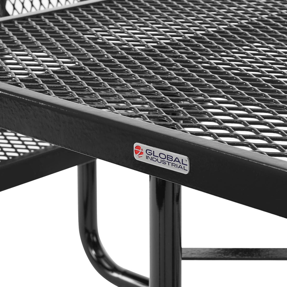 Global Industrial Green / 46" x 46" x 31.75" / Industrial Picnic Tables