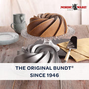 Heritage Bundt by Nordic Ware – 10 Cup, 10.0 cups, Aluminum, Silver, Model 80637
