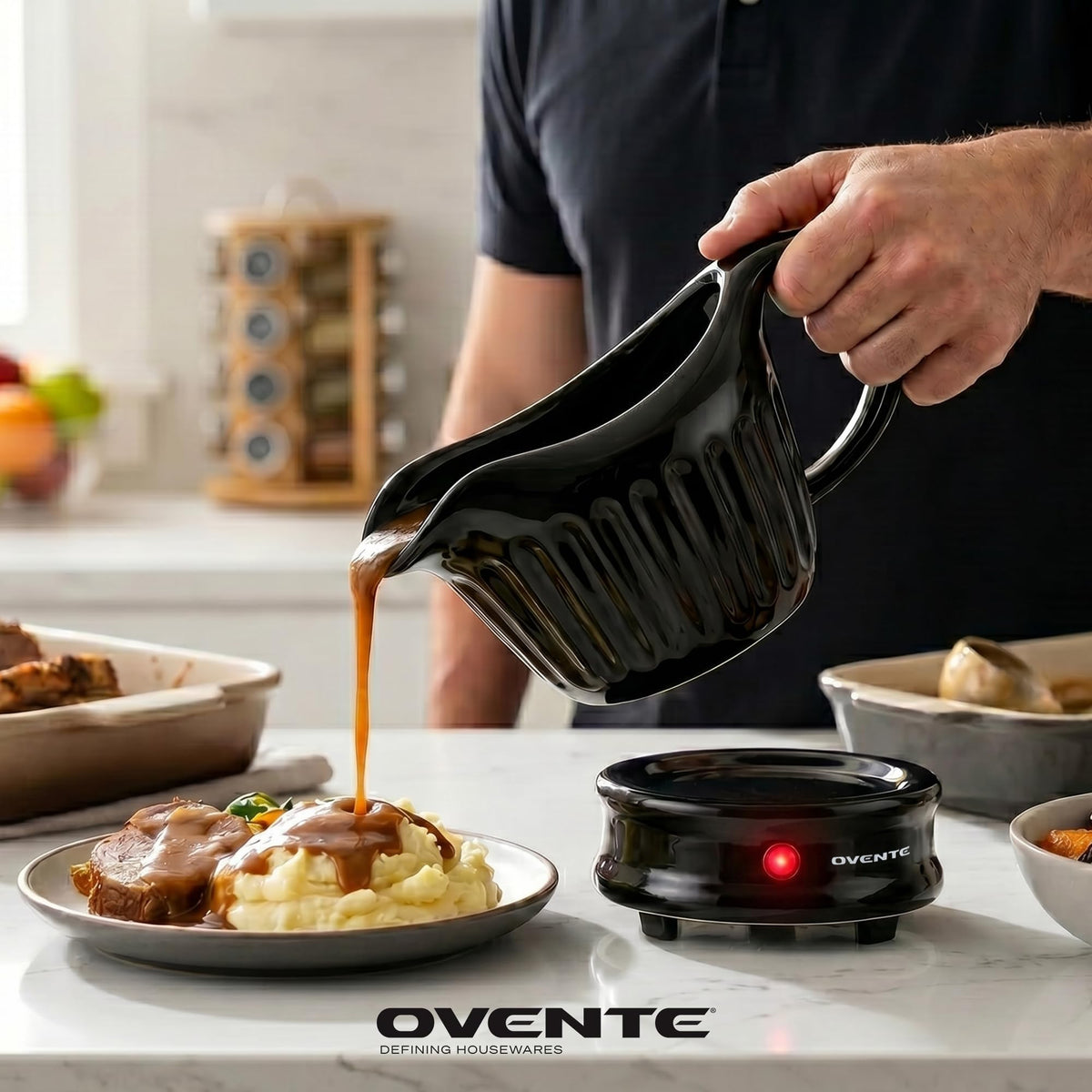Ovente Ceramic Sauce Server, 13.5 Ounce Capacity, Black