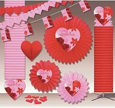 HUBERT Lovely Valentine's Day Crepe Decoration Kit 6000 sq ft Red