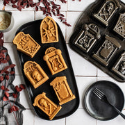 Tombstone Cakelet Pan by Nordic Ware – 4.5 cup capacity, 1.06 liters, Aluminum, Bronze, Model 91848